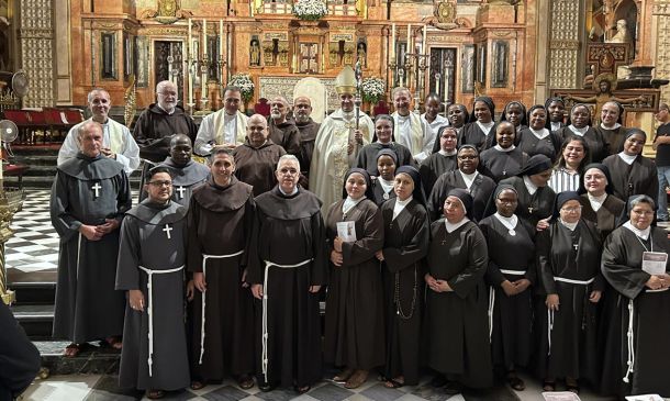 La Familia Franciscana de Córdoba celebra unida el VIII Centenario del Tránsito