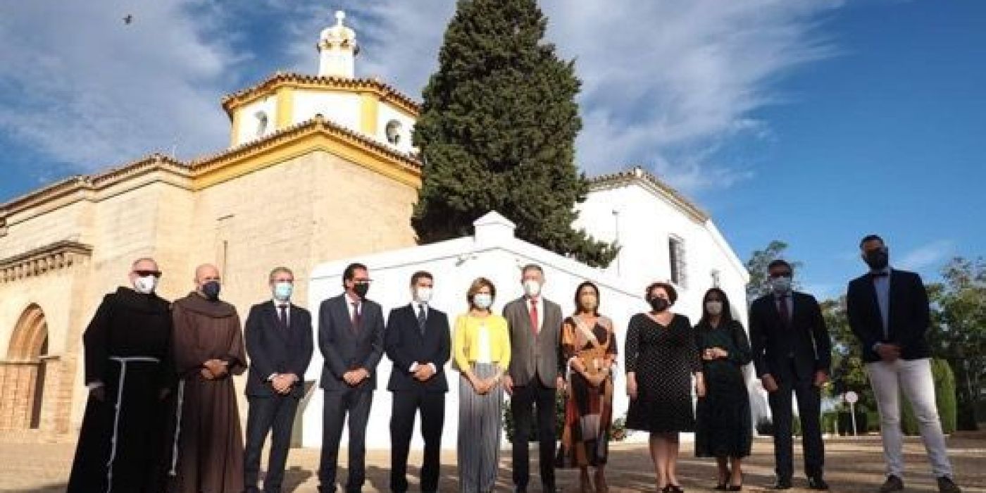 La Mesa del Parlamento de Andalucía en el Monasterio de la Rábida